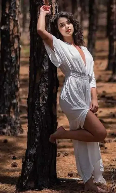 Kolkata call girl service